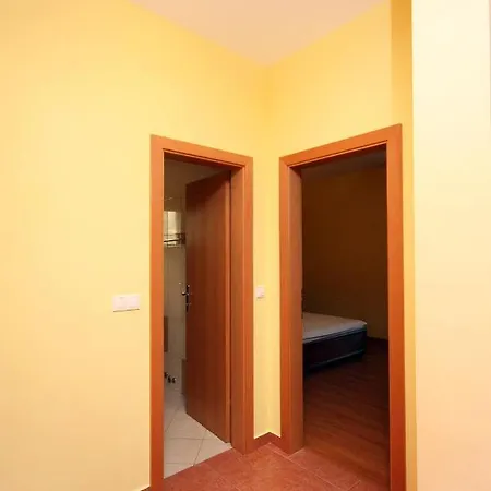 Appartement By The Sea - 3199 Rogoznica (Sibenik-Knin)