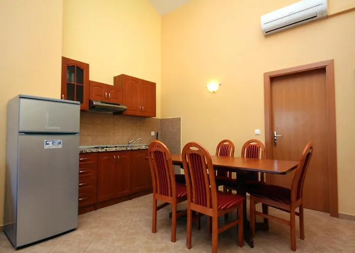 By The Sea - 3199 Apartment Rogoznica (Sibenik-Knin)