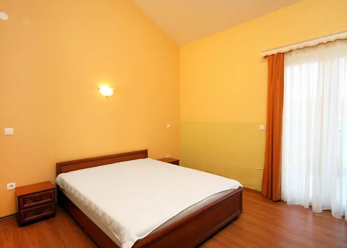 By The Sea - 3199 Apartment